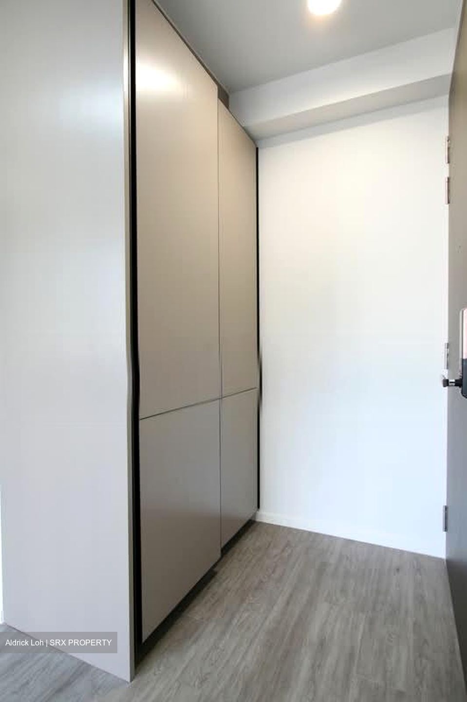 Avenue South Residence (D3), Apartment #535668701